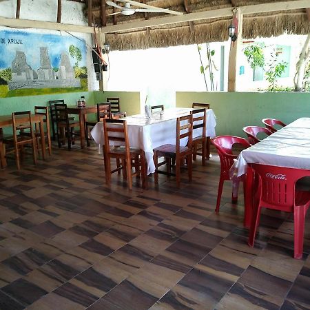 Hotel Templo Maya Xpujil Exteriör bild
